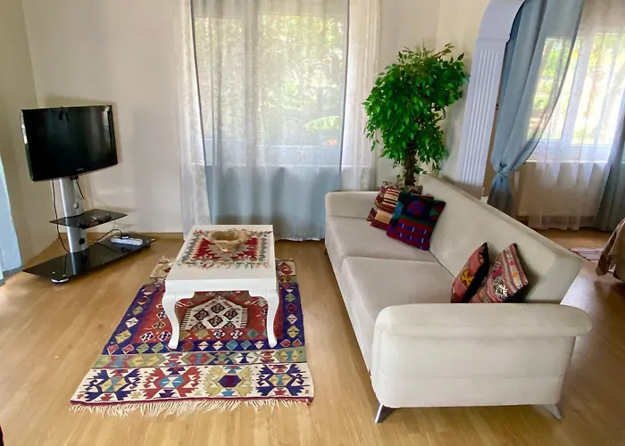 Sunyear Glamping בית הארחה אורלה