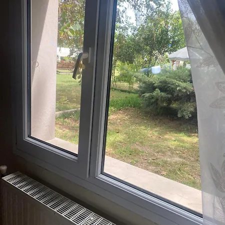 Pensión Sunyear Glamping *